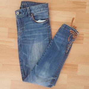 Lace-Up Skimmer Jeans in Medium Wash
